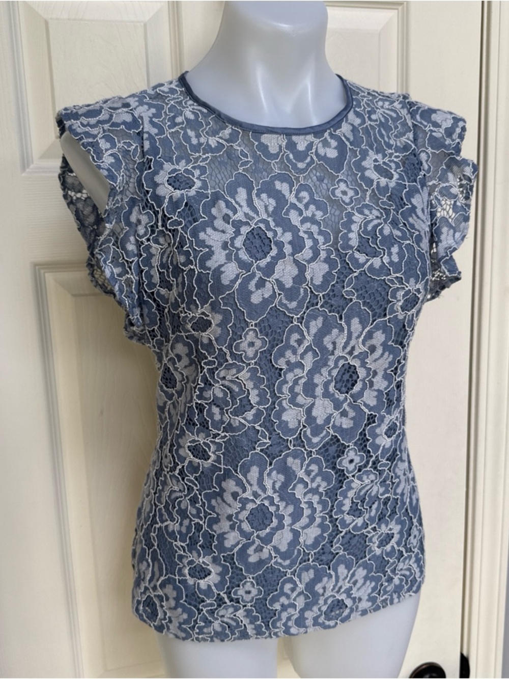 WHITE HOUSE BLACK MARKET sheer floral lace sleeveless blouse boho dressy sz 4 S